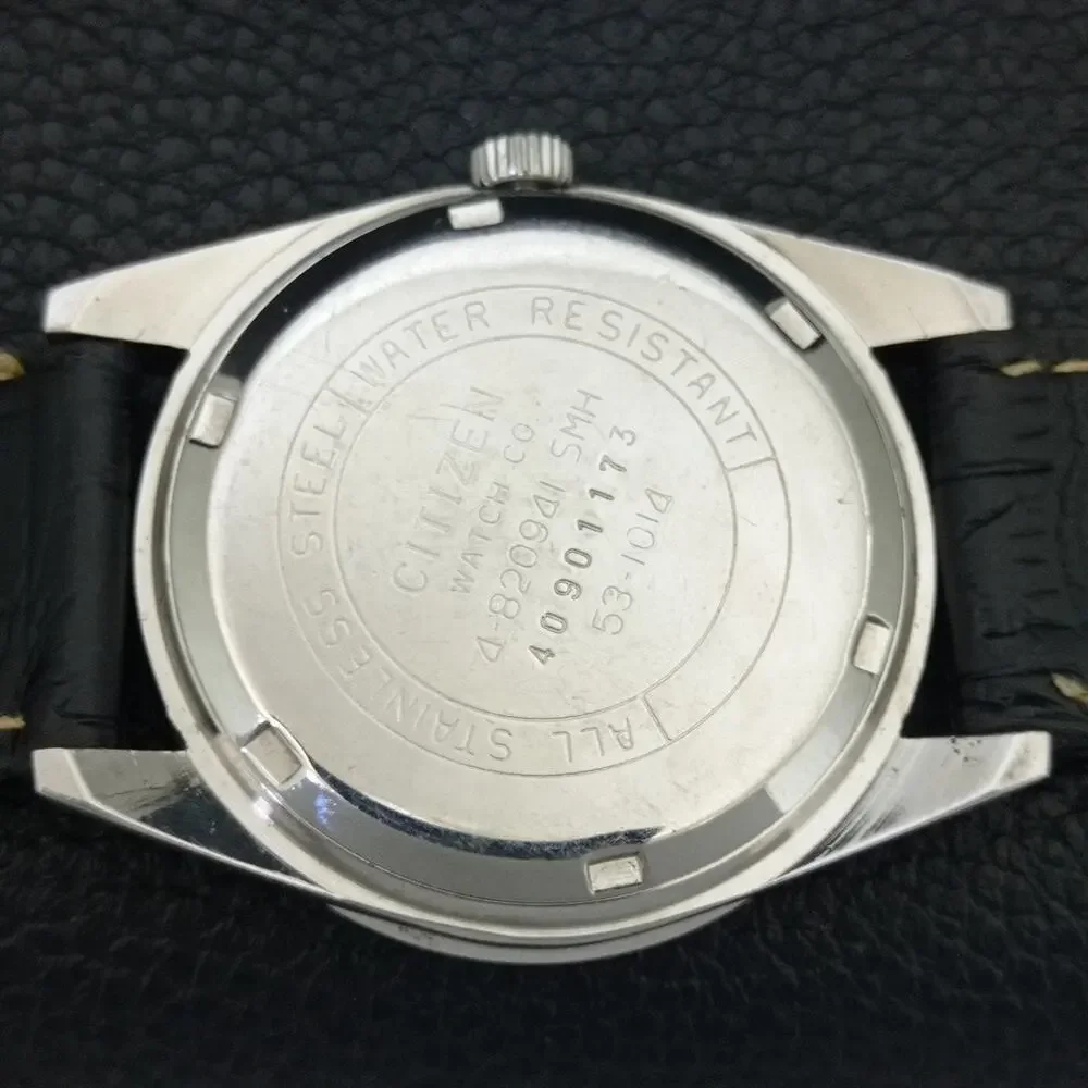 Vintage 1982 Citizen Manual Mens Silver Watch W/daydate & Silver accents